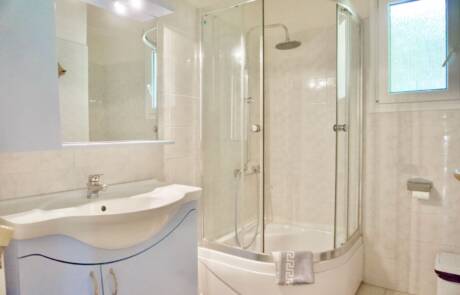 Sani Cape Villas Bathroom with a shower cabin